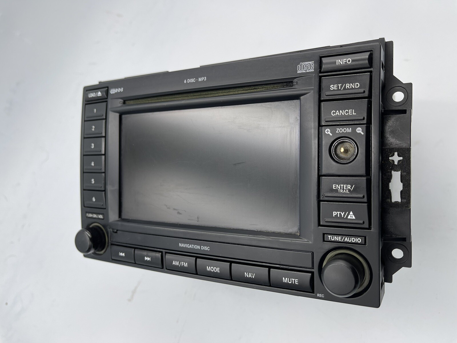 Chrysler Dodge Durango Charger Magnum 6 CD Navigation Screen Radio 05064184AC