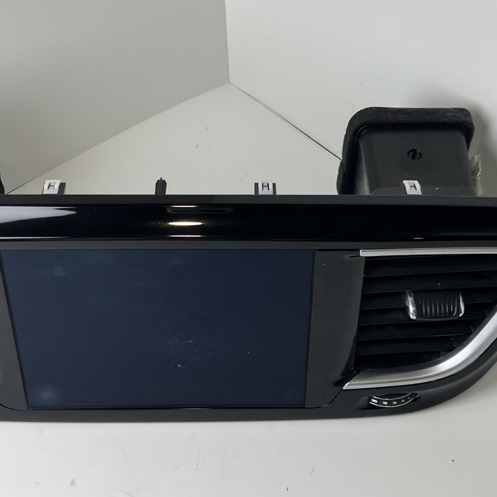 68316174AC 2018 CHRYSLER PACIFICA DISPLAY SCREEN RADIO RECIEVER OEM