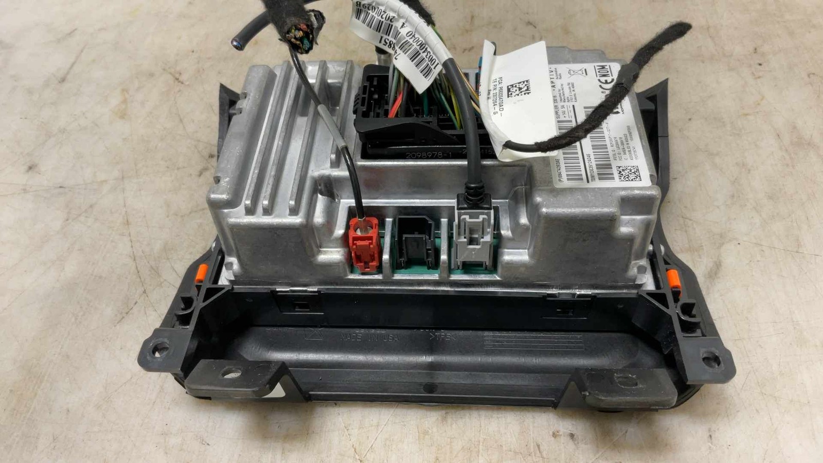 Jeep JL Wrangler OEM 7 in Touchscreen Radio Receiver 68474393AE 2021 124941