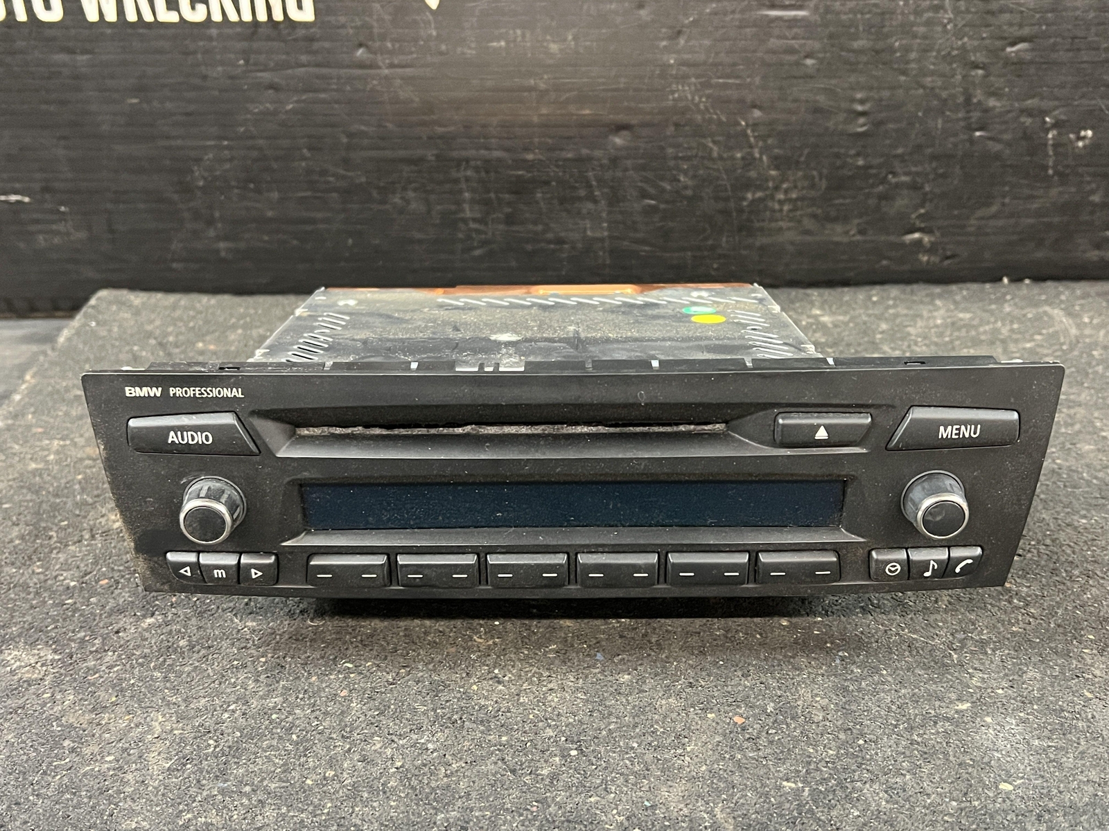 08-09 BMW 135I AM FM CD PLAYER RADIO STEREO RECEIVER ID 65129178860