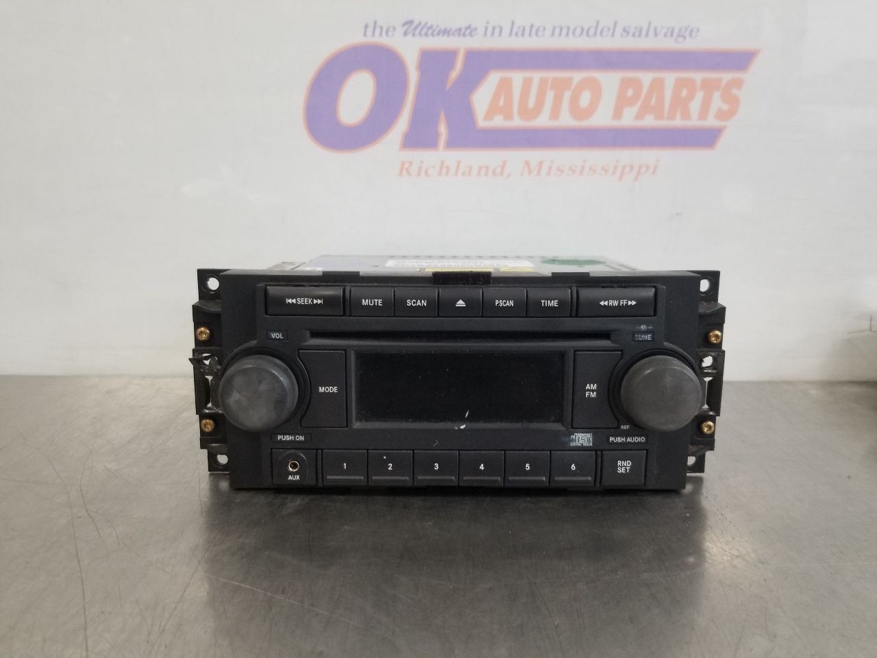 06 2006 DODGE DAKOTA SLT RADIO AUDIO RECEIVER 05064173AD