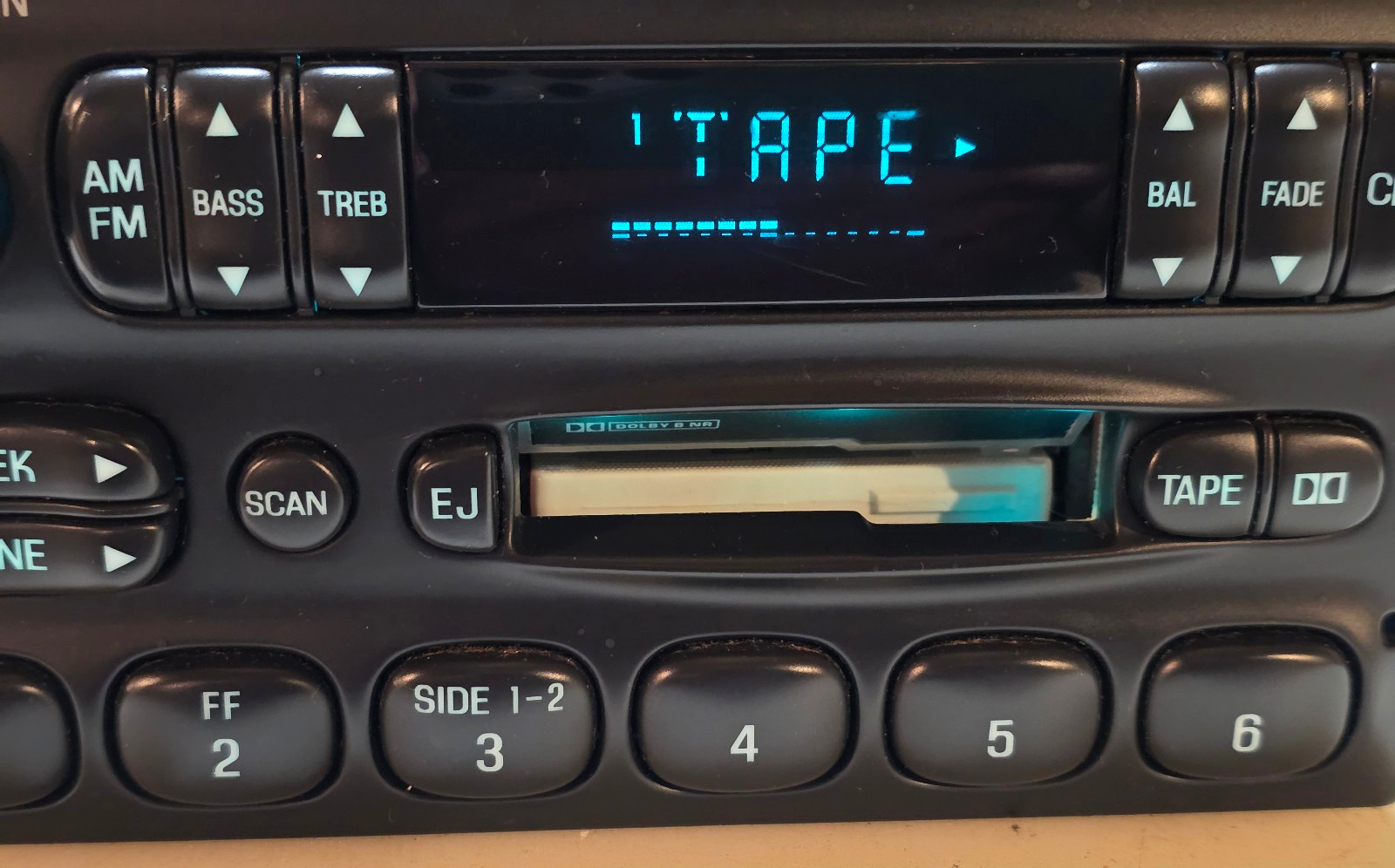 1997 only F-150 Ranger Cassette Radio BLUE lites STANDARD Sound
