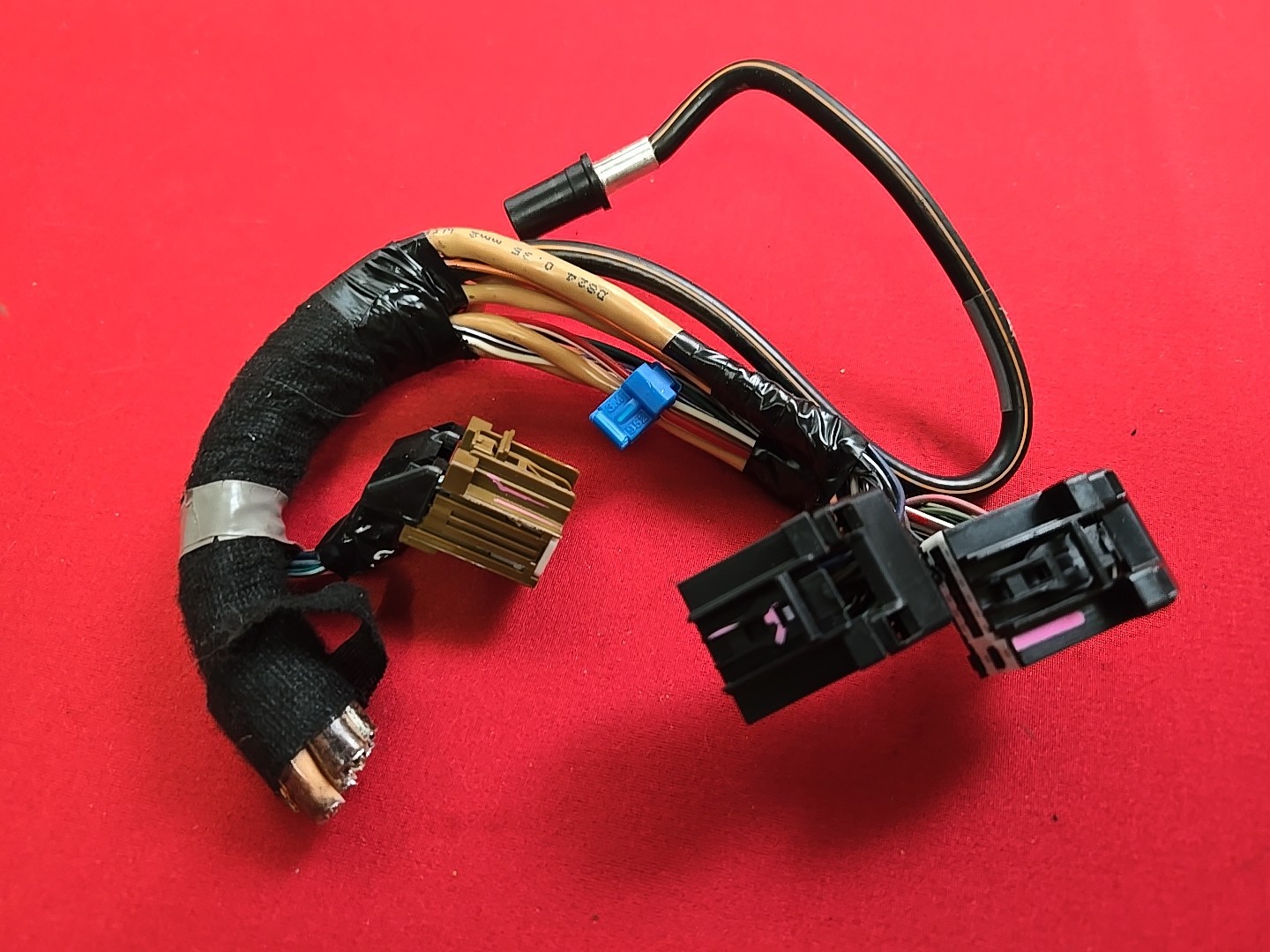 2010-2012 GMC Acadia AM/FM CD MP3 USB Radio Stereo Opt. UUI – PIGTAIL WIRES ONLY