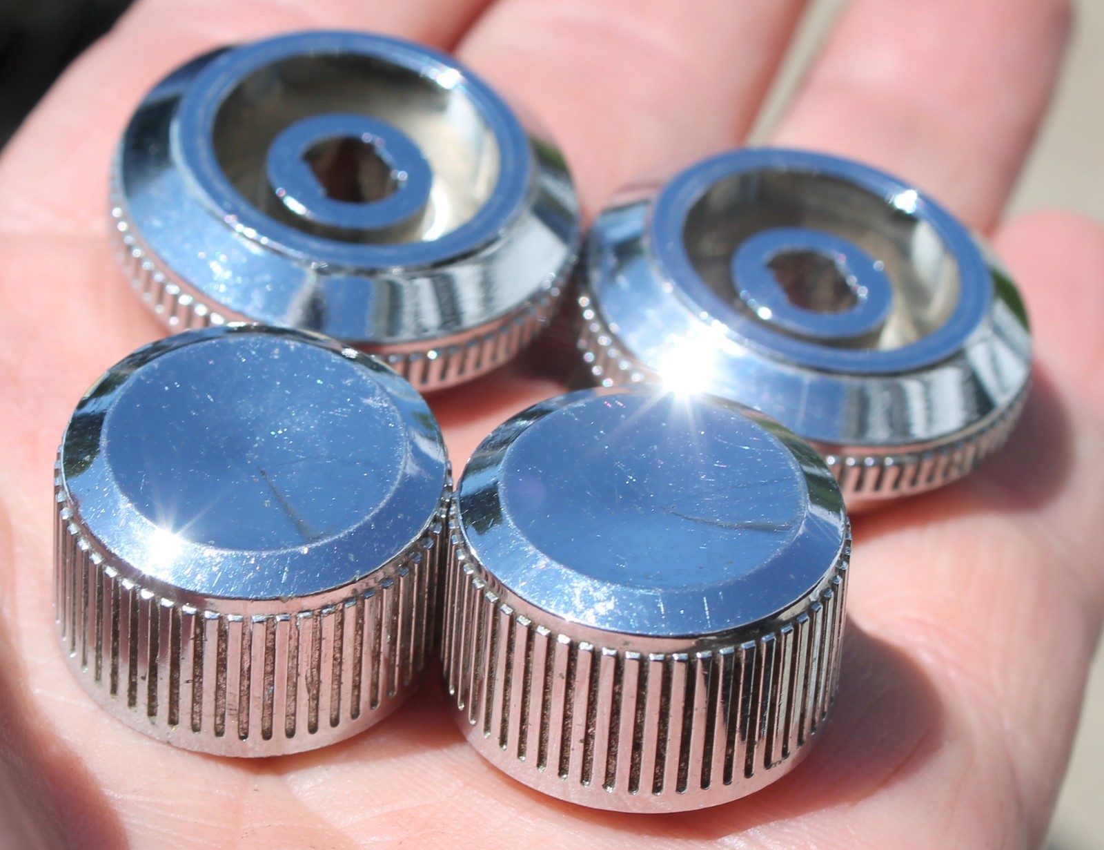 1976 1977 1978 1979 OEM MOPAR CHRYSLER DODGE PLYMOUTH CHROME RADIO KNOBS 3501490