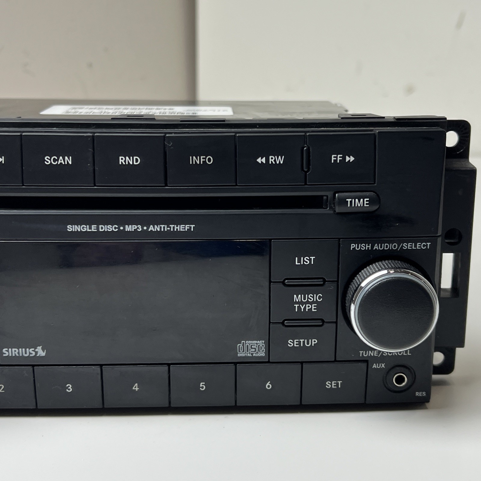 2012 JEEP WRANGLER RADIO CD MP3 PLAYER P05091164AA OEM