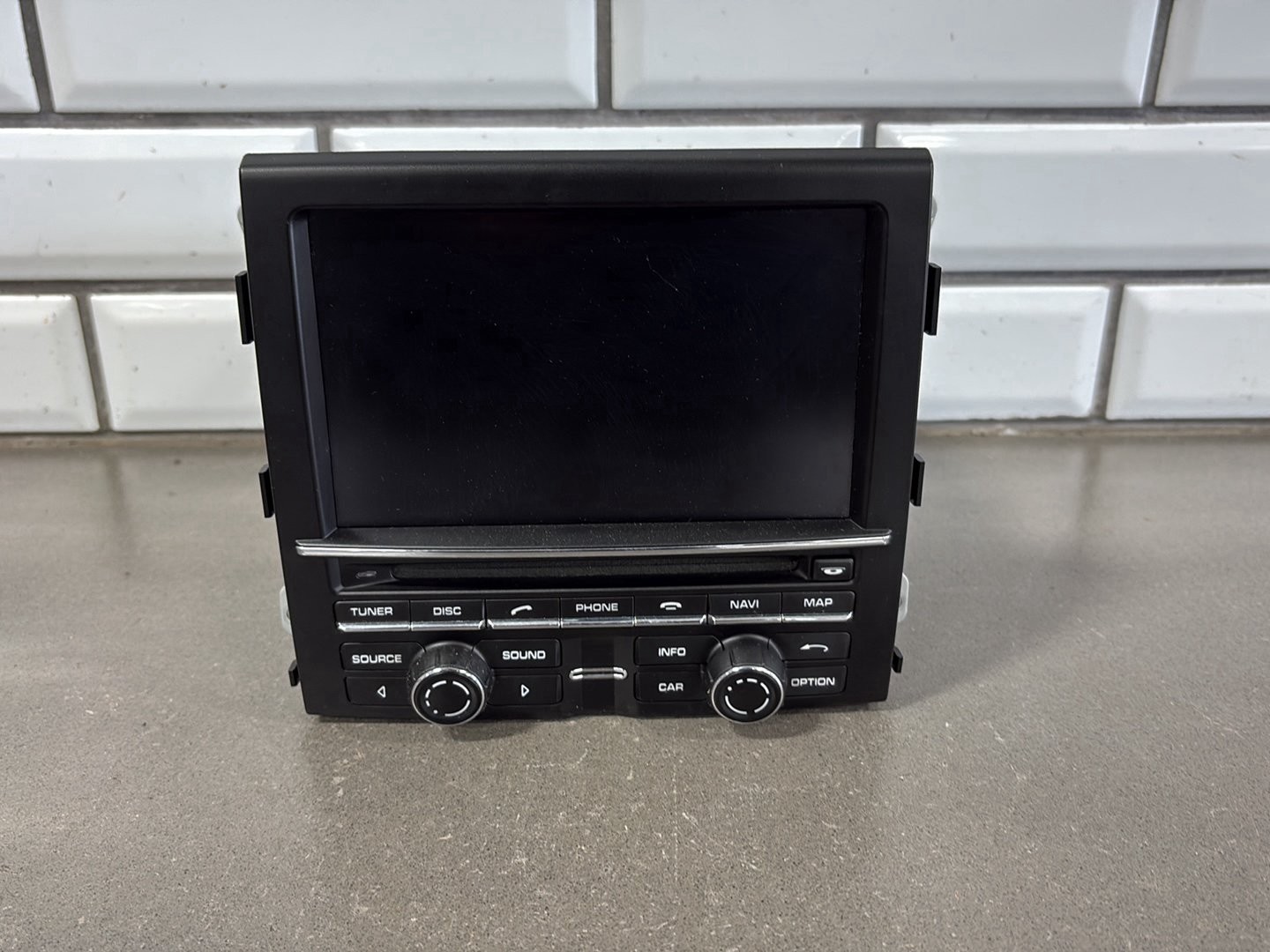2011 Porsche Cayenne 958 Navigation CD Radio 95864297100 OEM