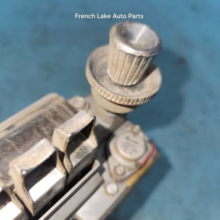 UNTESTED AM RADIO “C4MA-18805” Fits 1964 MERCURY 1239458