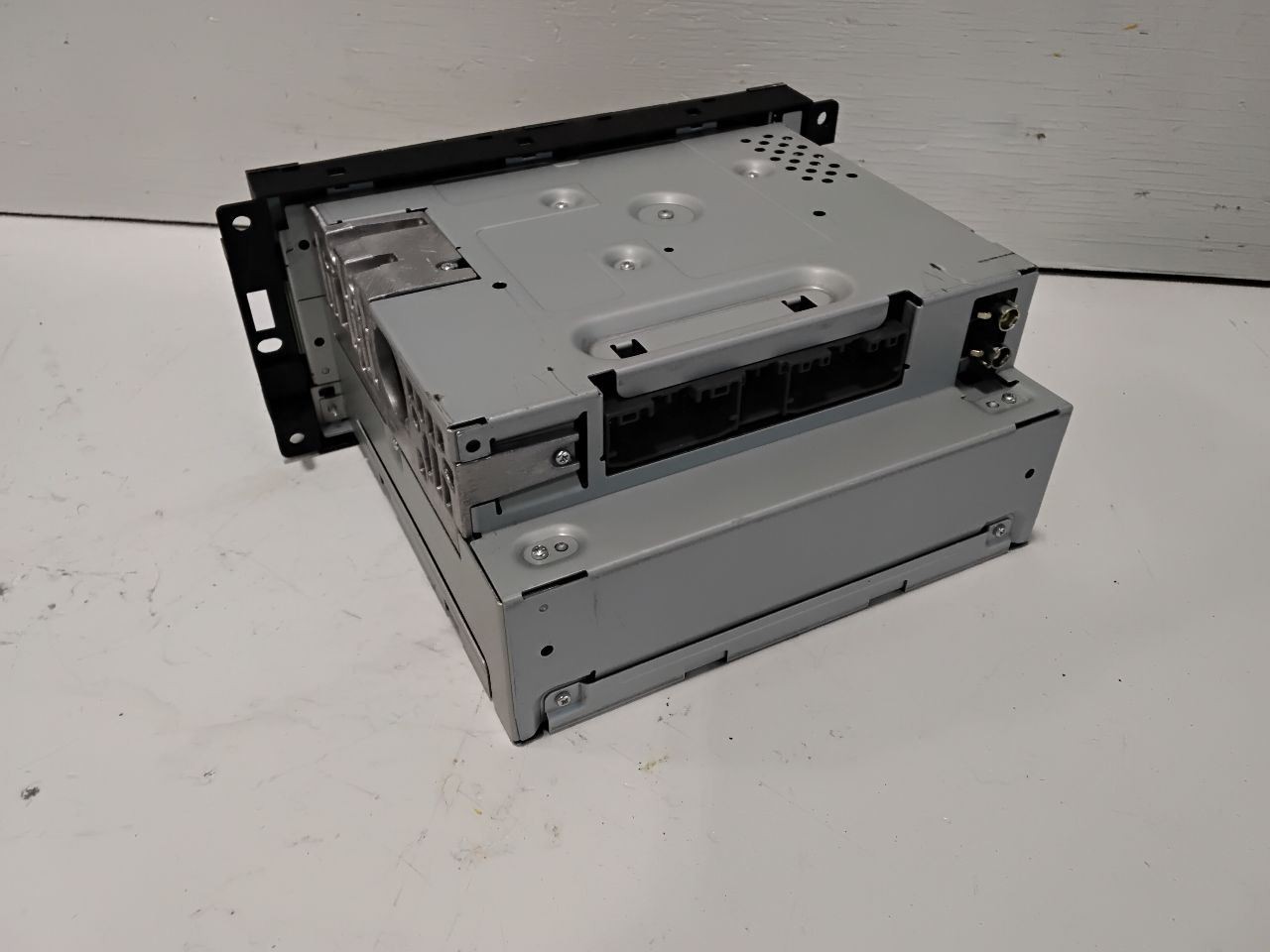 2008-2011 Dodge DAKOTA Radio AM-FM-6 Disc CD-DVD Changer w/Satellite ID REQ