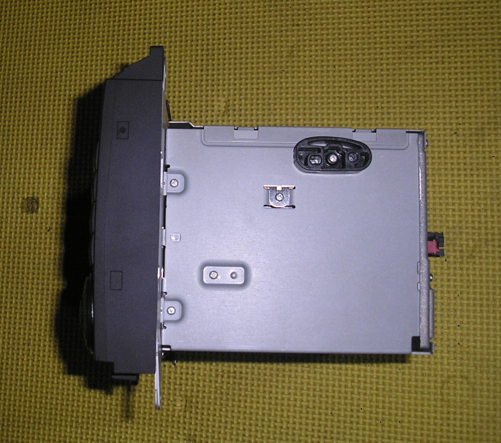MERCEDES BENZ A CLASS W169 04-12 RADIO / CD PLAYER HEAD UNIT – A1698700689
