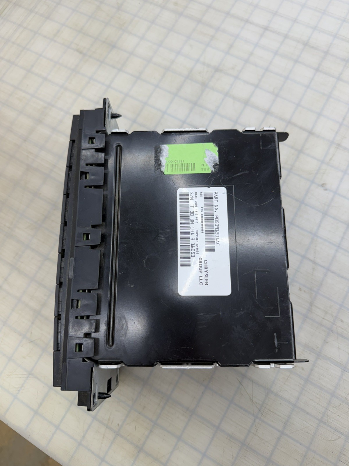 OEM Chrysler AM FM Audio Car Stereo Radio P05091195AC Working Dodge Jeep MP3 CD