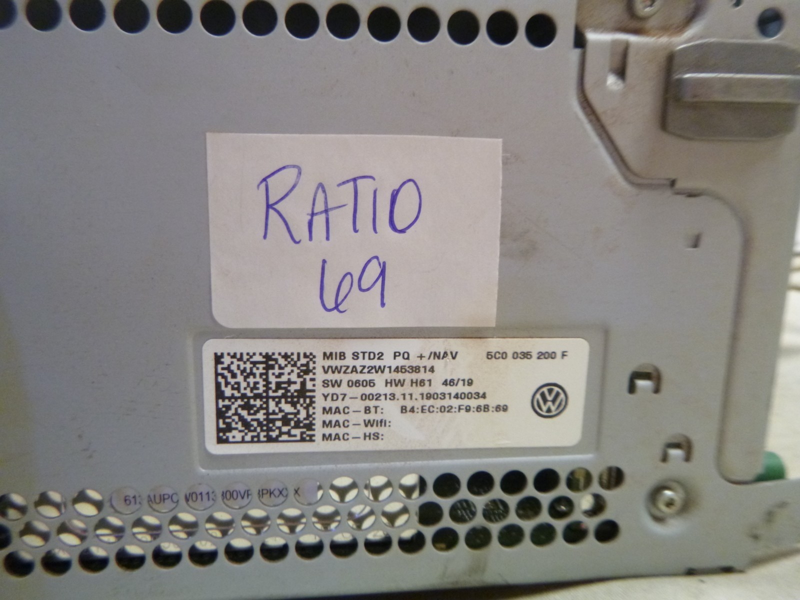 20 21 22 Volkswagen Passat Radio Receiver 5C0035200F RAT10