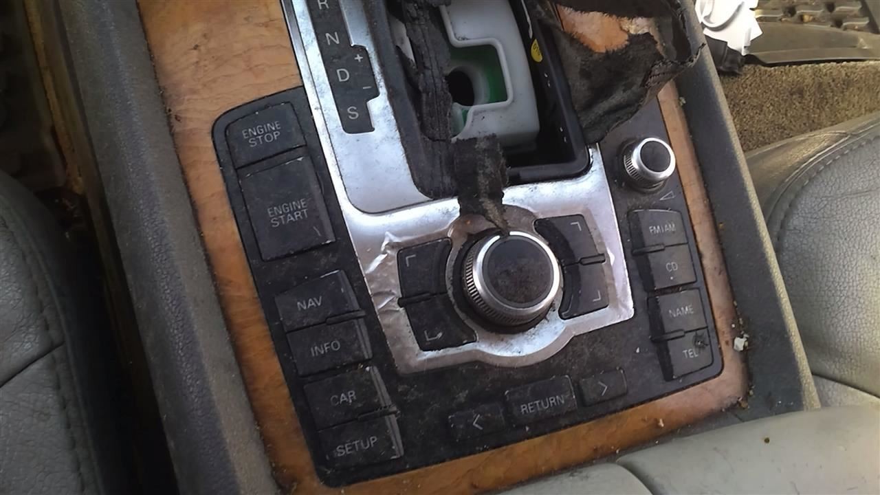 Audio Equipment Radio Control Panel Console Mounted Fits 07-11 AUDI Q7 30779551