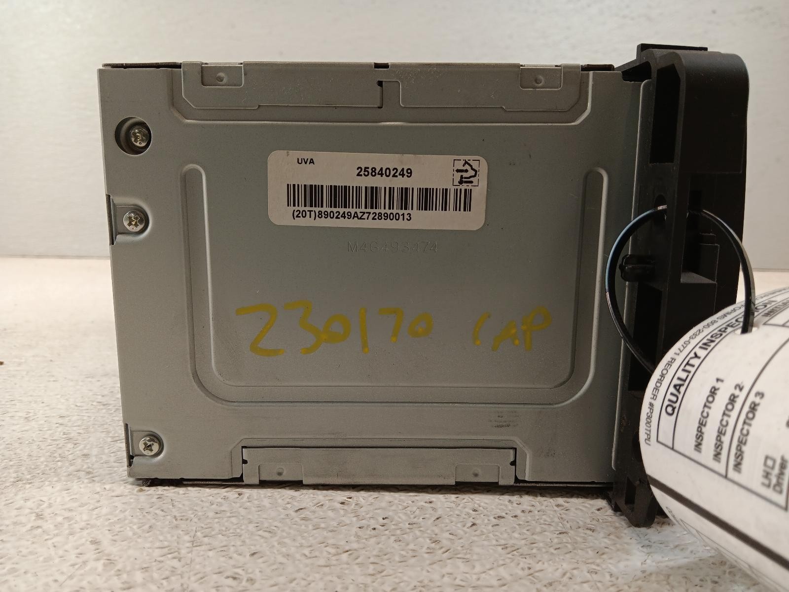 07 08 Suburban 1500 Radio Opt UVA *Aux Port Damage* *May Need Programming*