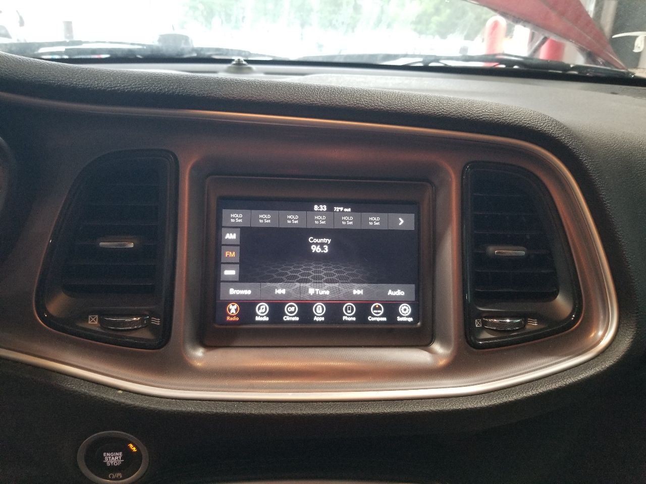 22 DODGE CHALLENGER SXT RADIO AUDIO 7” DISPLAY AND RECEIVER 68575670AA