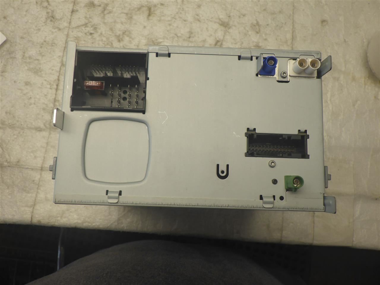 Radio Receiver Am-fm-cd-dvd-navigation Fits 09-17 TIGUAN