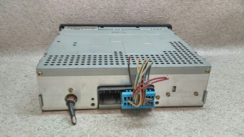 Stereo Radio AM FM Cassette 39100S10A31 Fits 99-01 HONDA CR-V F55-168506