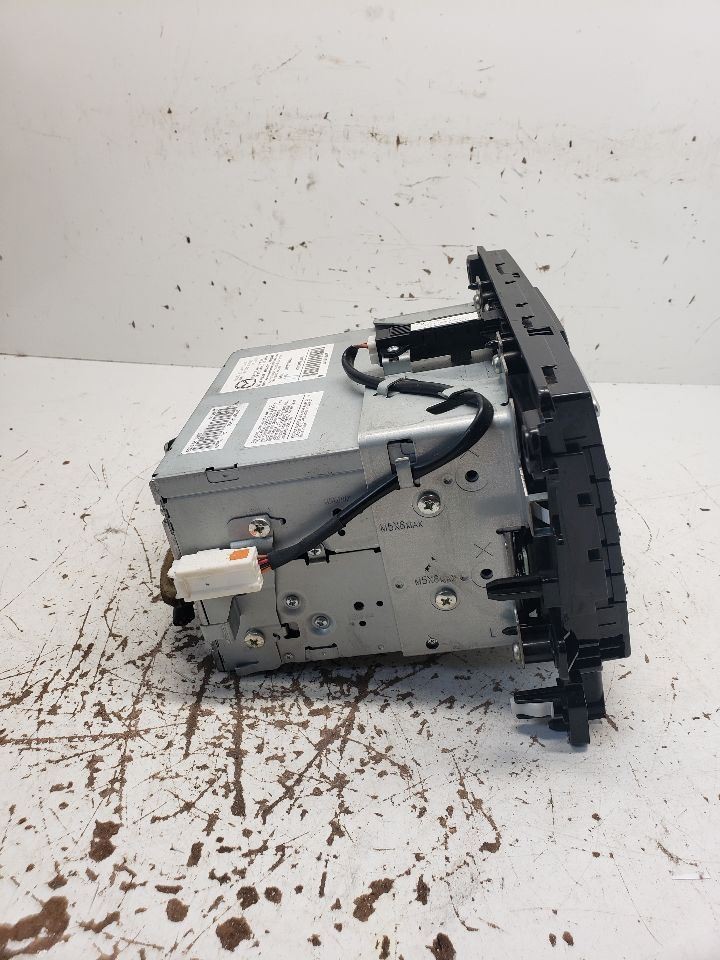 2007-2008 Mazda CX-7 Radio AM FM CD 6 Disc Stereo Receiver OEM 1342121