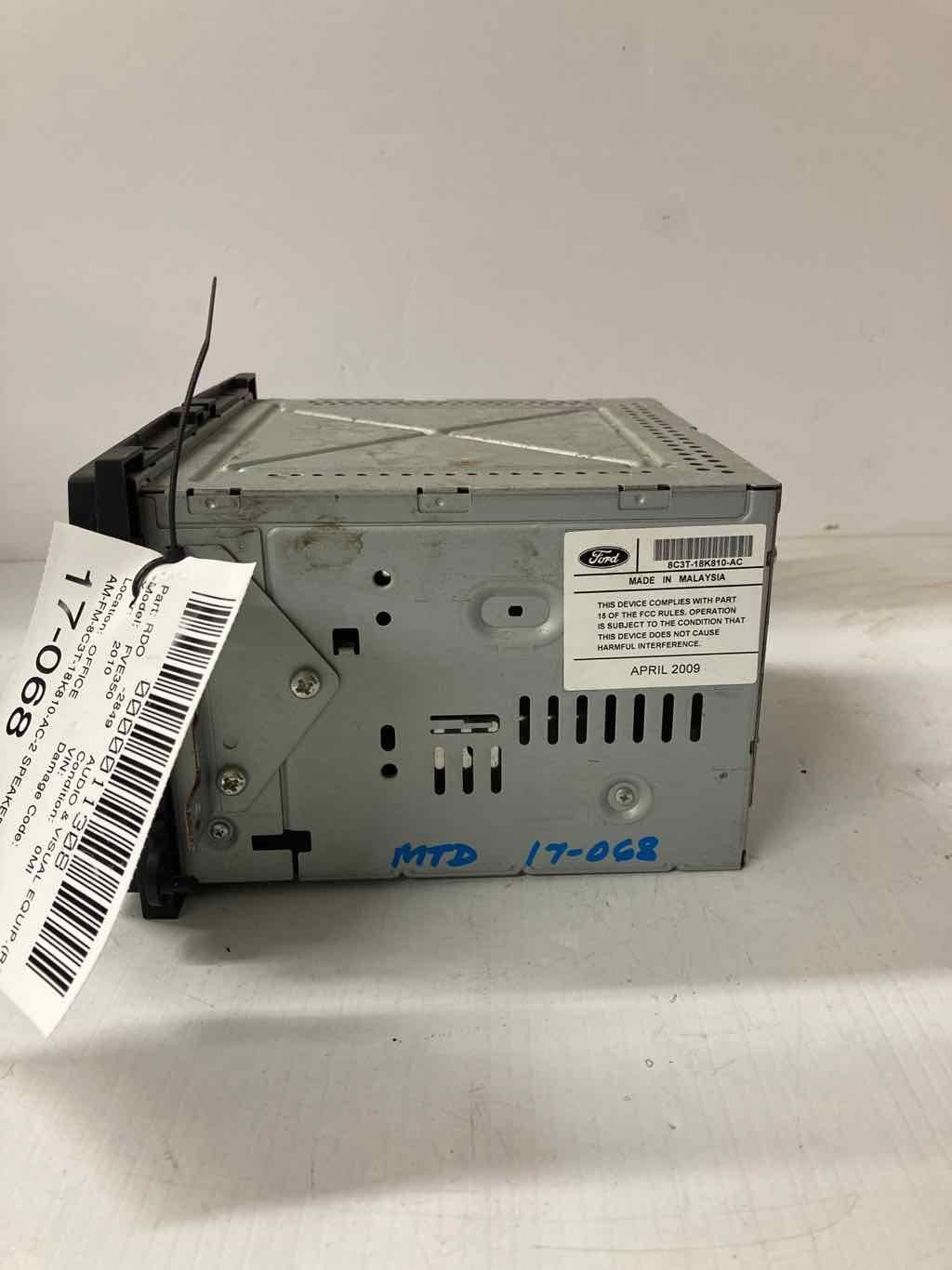 10 E350 Van Radio AM FM OEM 8C3T18K810AC Two Speaker System May need programming