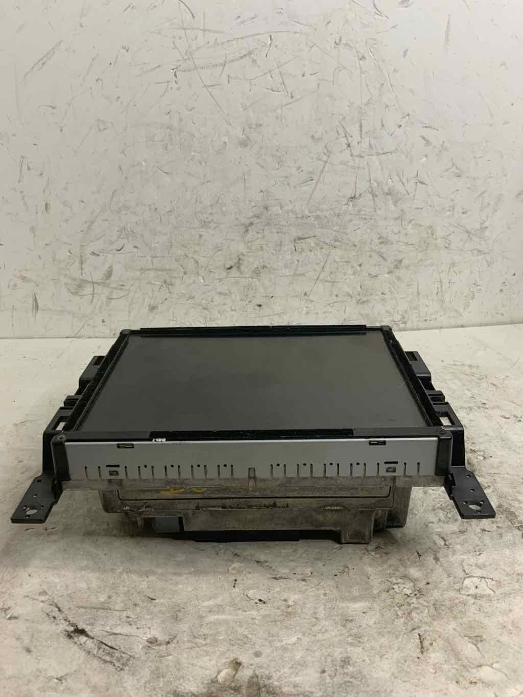 2015 Chrysler 200C Audio & Visual Equip Radio 68190260AF 8.4″ Display Navigatio