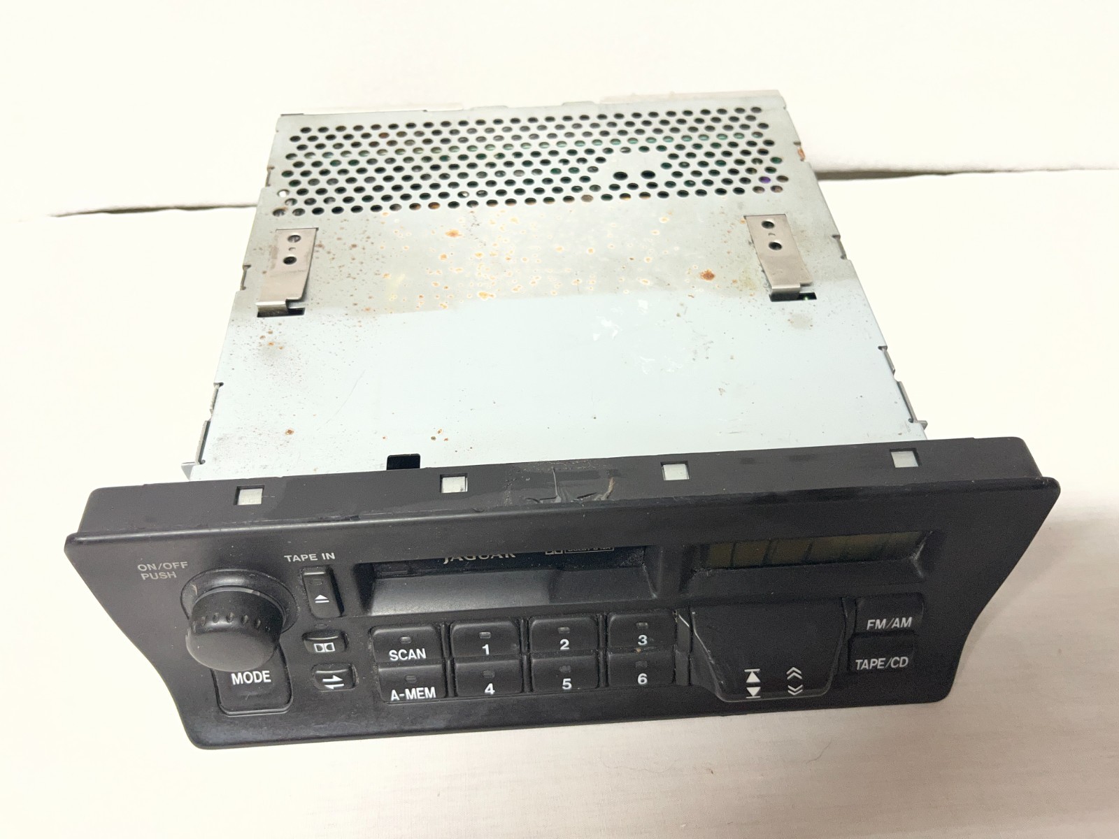 95-97 OEM Jaguar XJ6 XJR X300 AM/FM Cassette Radio Unit AJ9500A FOR PARTS OR REP
