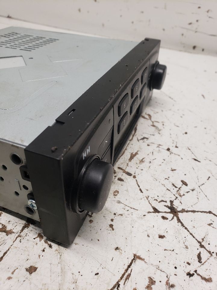 2004-2006 Chevrolet Aveo Radio 08 Stereo Receiver OEM 1365336