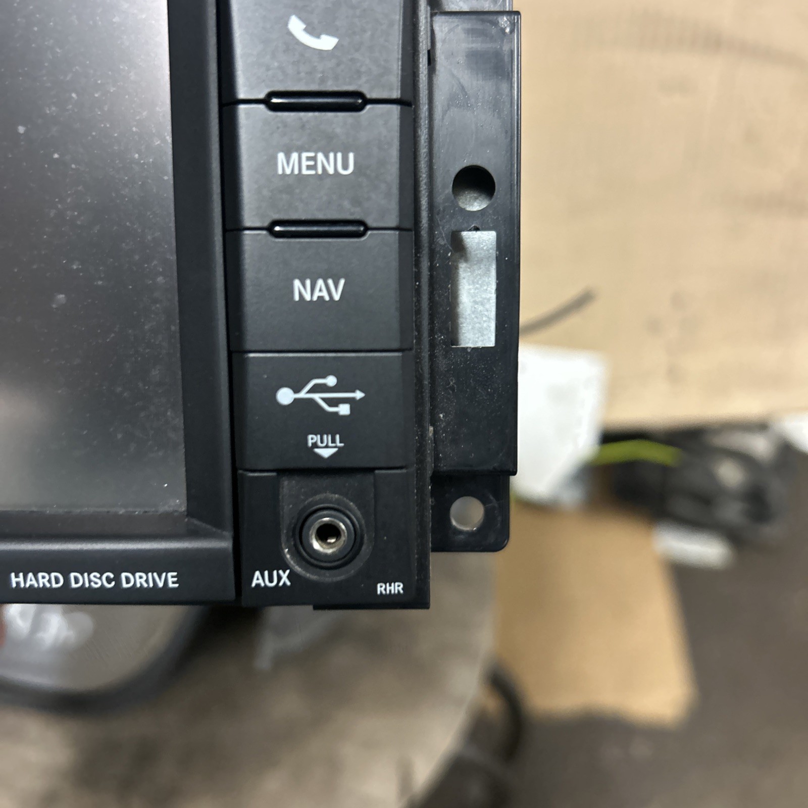 20 11–13 Chrysler 200/Challenger Am Fmcd Mp3 Hdd Navigation Radio Id RHR