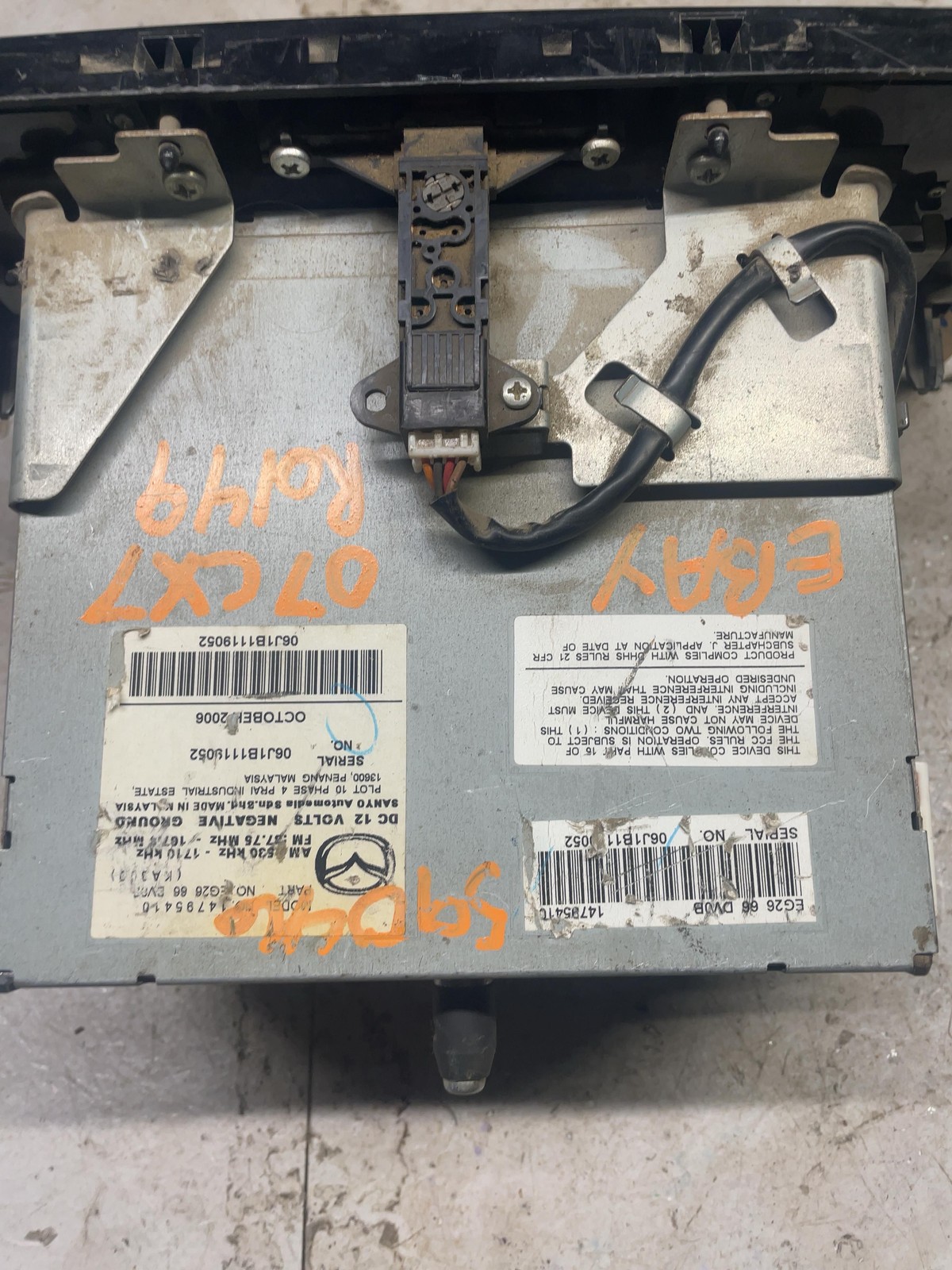 2007-2008 MAZDA CX7 Receiver, Navigation System AM-FM-CD 6 disc in dash OEM