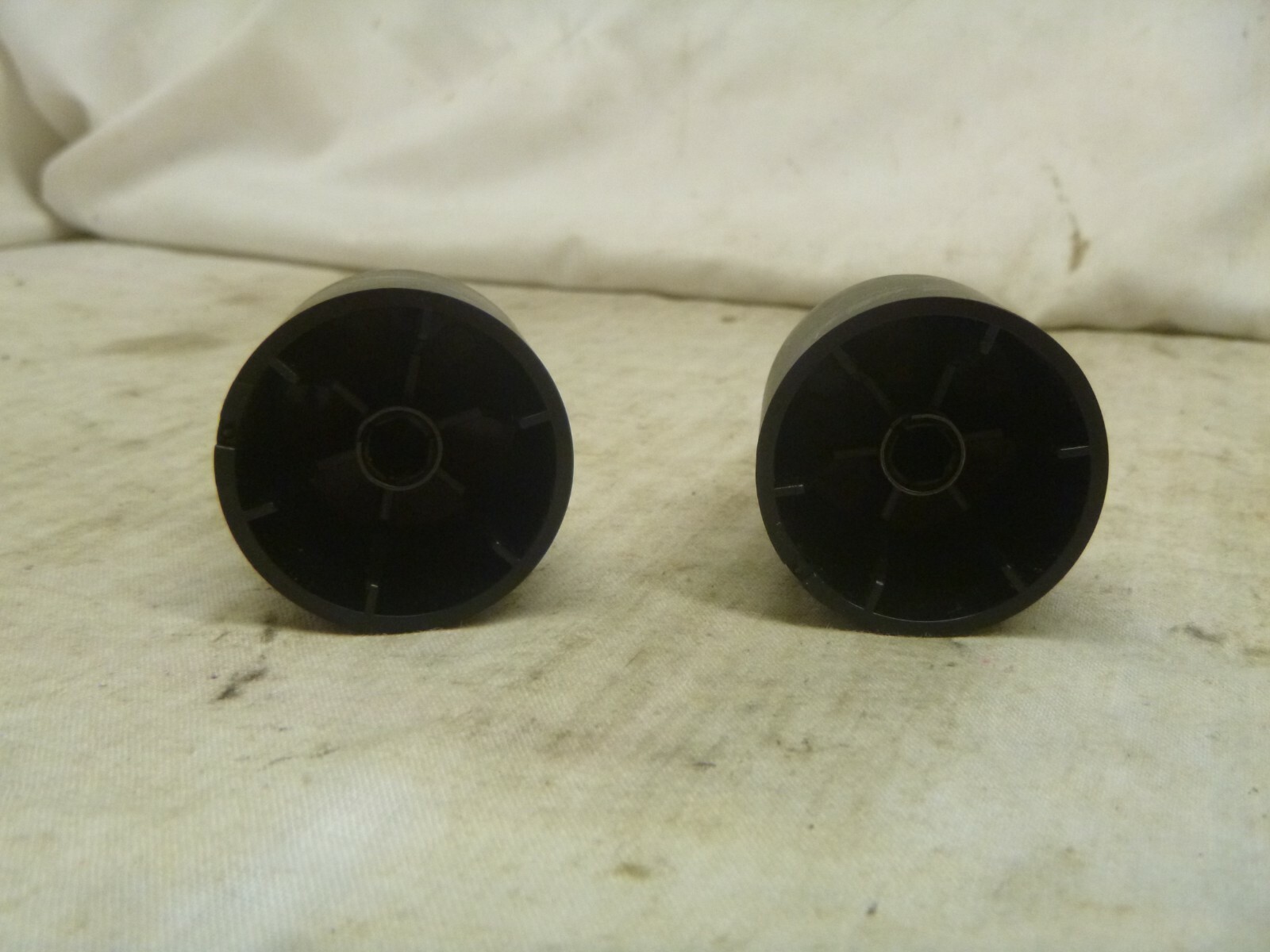 03 04 05 06 07 Cadillac CTS SRX Radio Cd Knob Set 15887290 ZAP61