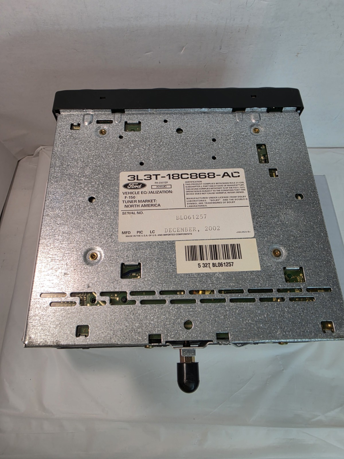Ford OEM 3L3T-18C868-AC Ford Dual Media AM/FM radio, CD player, Cassette Player