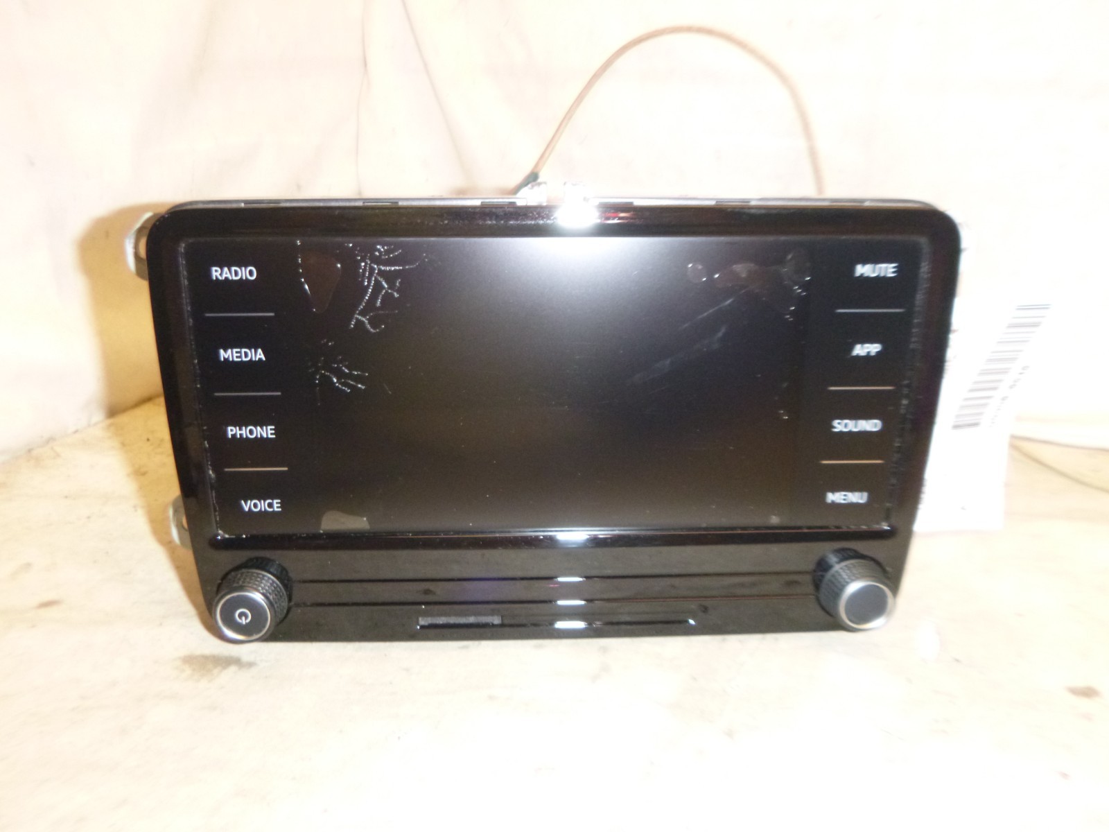 20 21 22 Volkswagen Passat Radio Receiver 5C0035200F RAT10