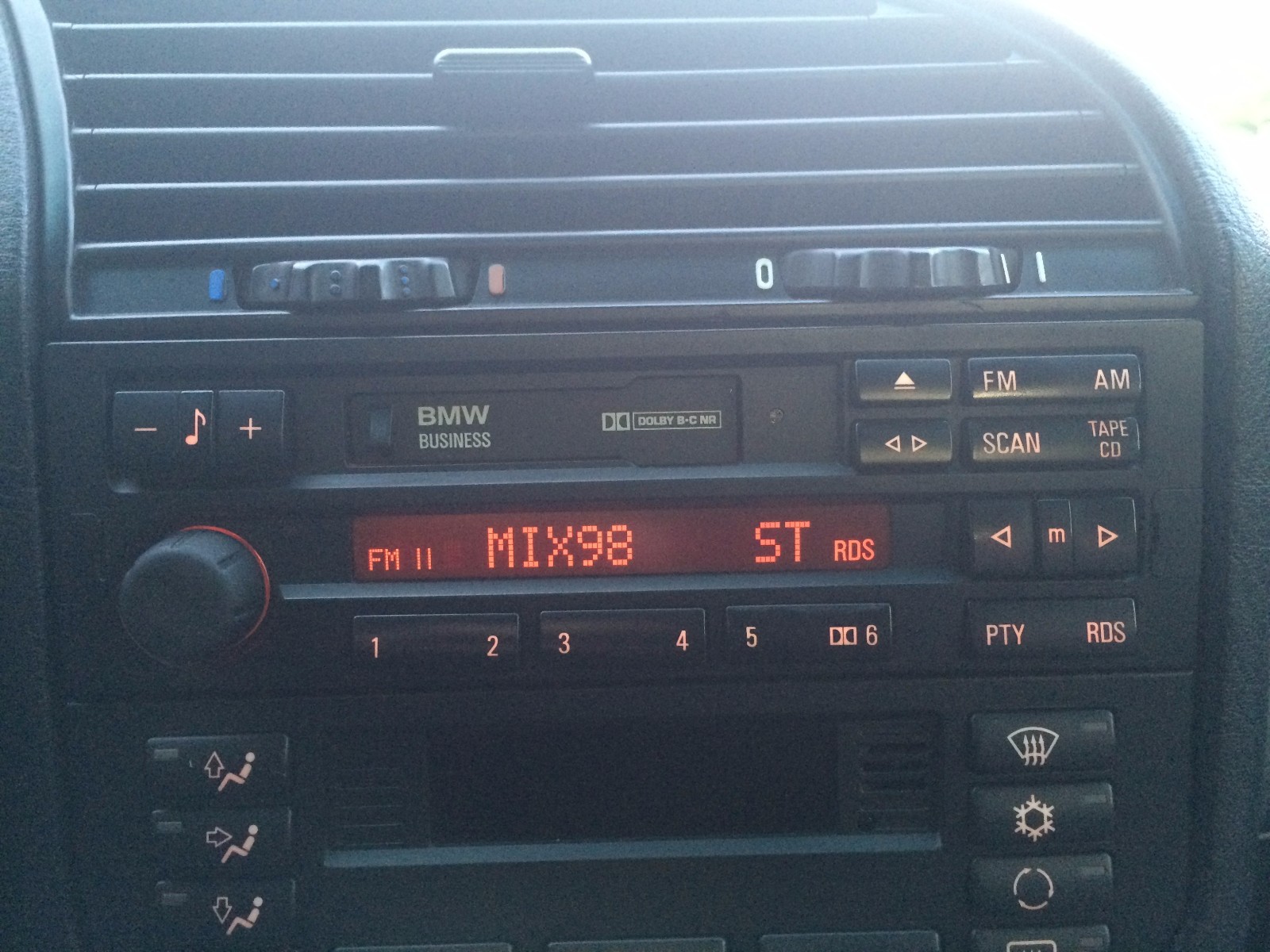 BMW C43 BLUETOOTH CASSETTE RADIO STEREO E30 E31 E36 318 325 540 840 M3 Z3 CODE