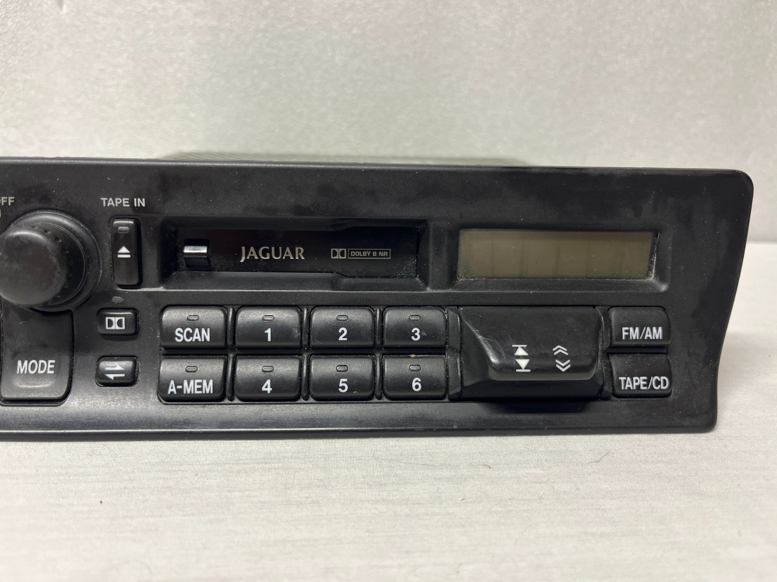 95-97 OEM Jaguar XJ6 XJR X300 AM/FM Cassette Radio Unit AJ9500A FOR PARTS OR REP