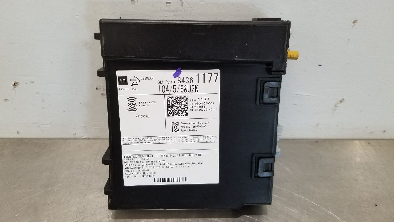 18 CHEVY CAMARO RADIO AUDIO RECEIVER 84361177