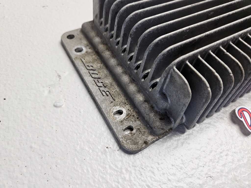 2003-2006 Chevy GMC Yukon Tahoe Suburban Radio Bose Amplifier OEM 3989