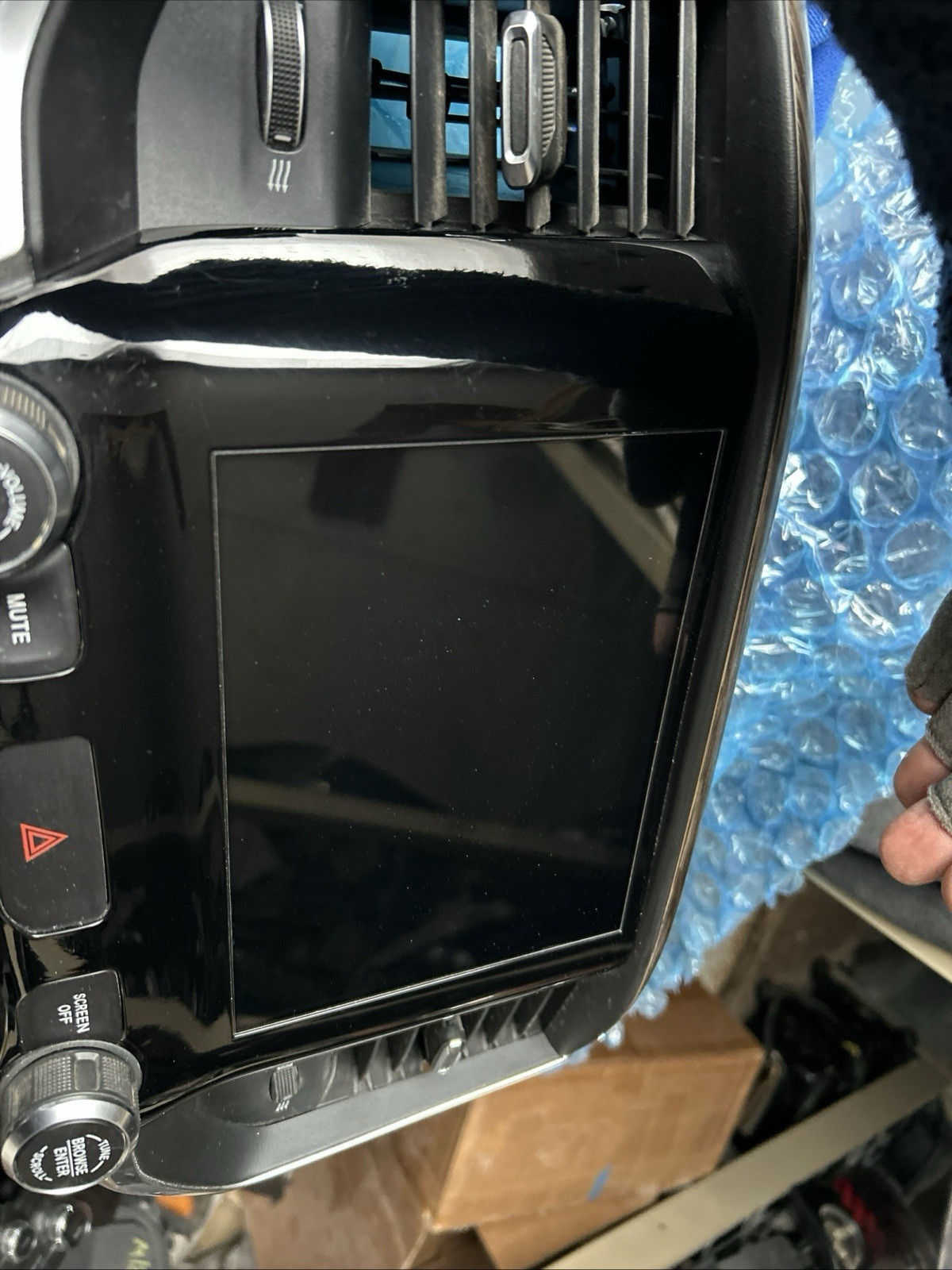2019 2020 2021 RAM 1500 2500 3500 UCONNECT 4C NAV 8.4″ DISPLAY Screen w/ BEZEL