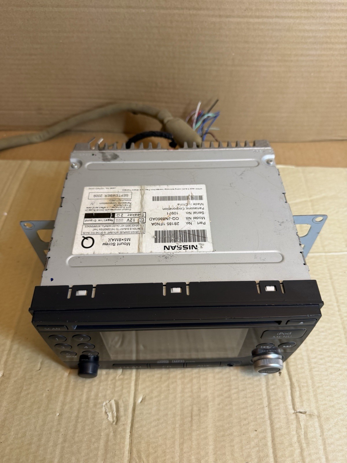 2011-2012 Nissan Rogue Am Fm CD Player Radio With Wires Stereo 28185-1VK0A OEM