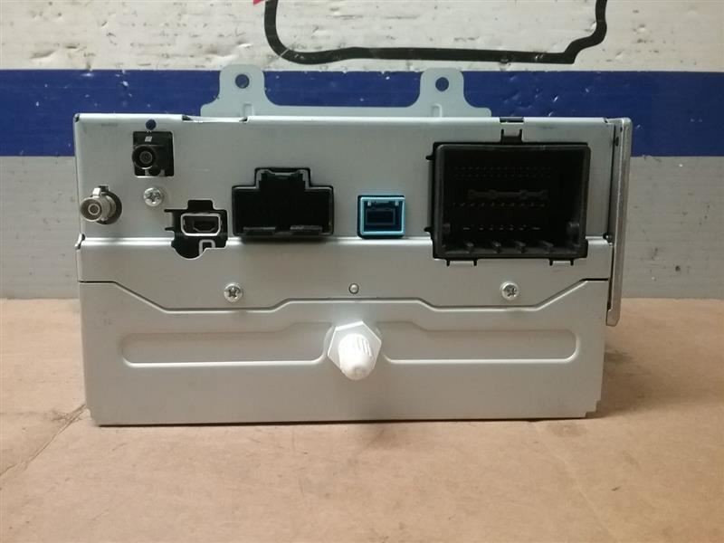 Audio Equipment Radio Receiver AM-FM-MP3-USB Opt Ufu Fits 16-17 EQUINOX 327263