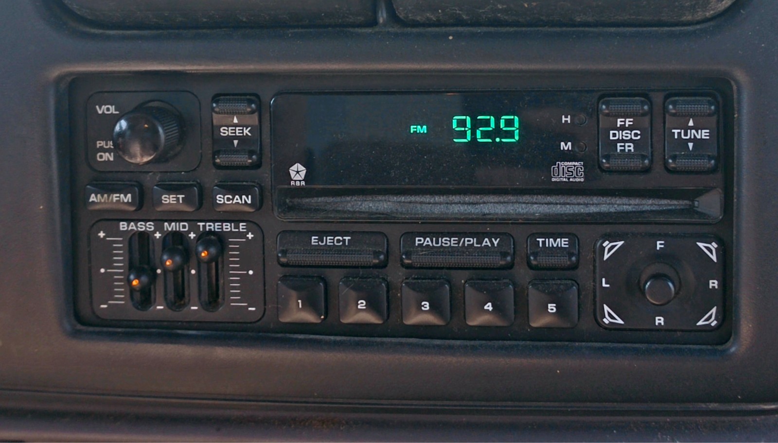1994-2002 Dodge Chrysler Jeep OEM Radio CD Player P04704373AE w/ 3-pin EQ TESTED