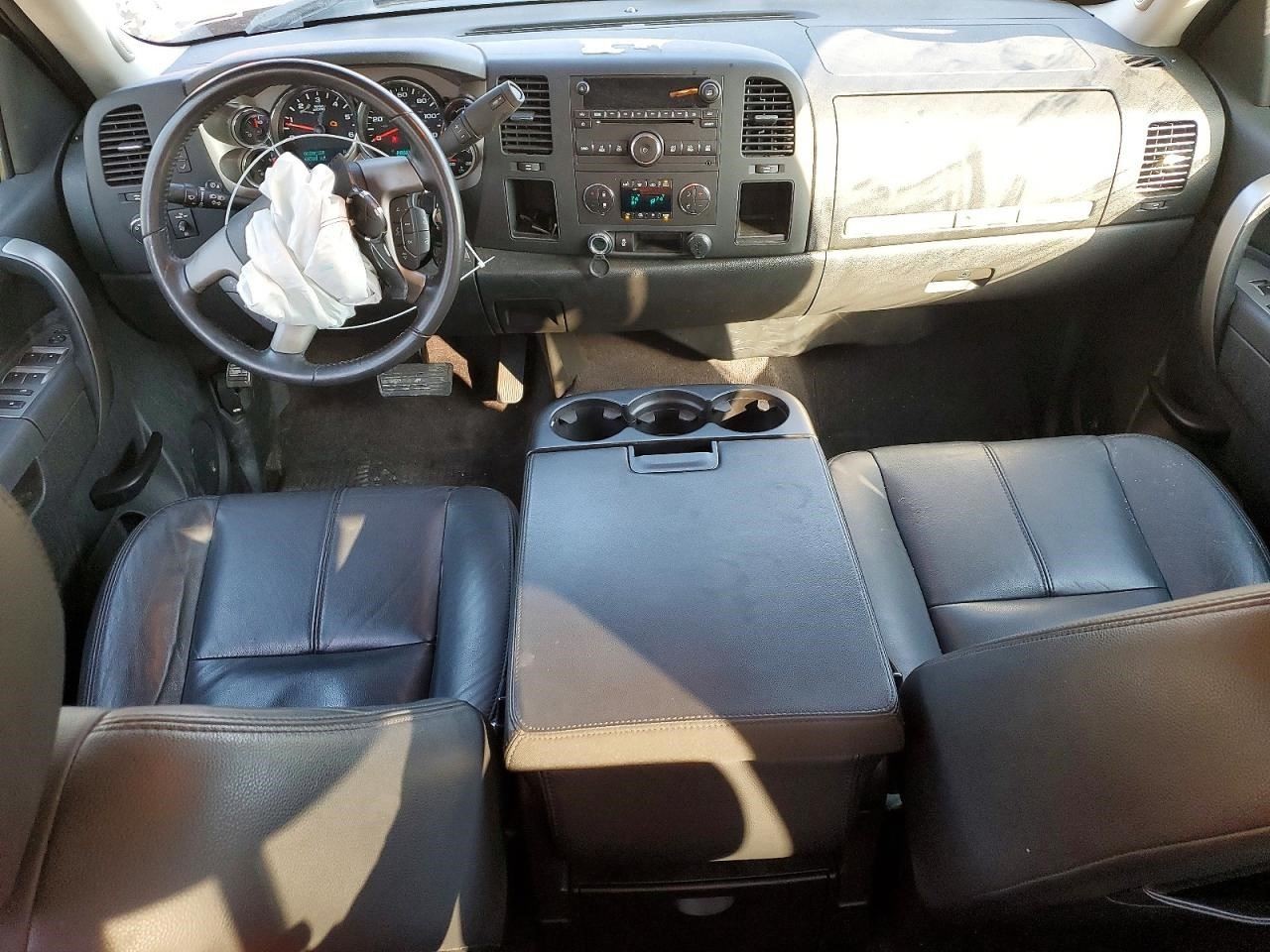 Audio Equipment Radio AM-FM-CD-MP3-USB Fits 11-21 EXPRESS 2500 VAN 1329409