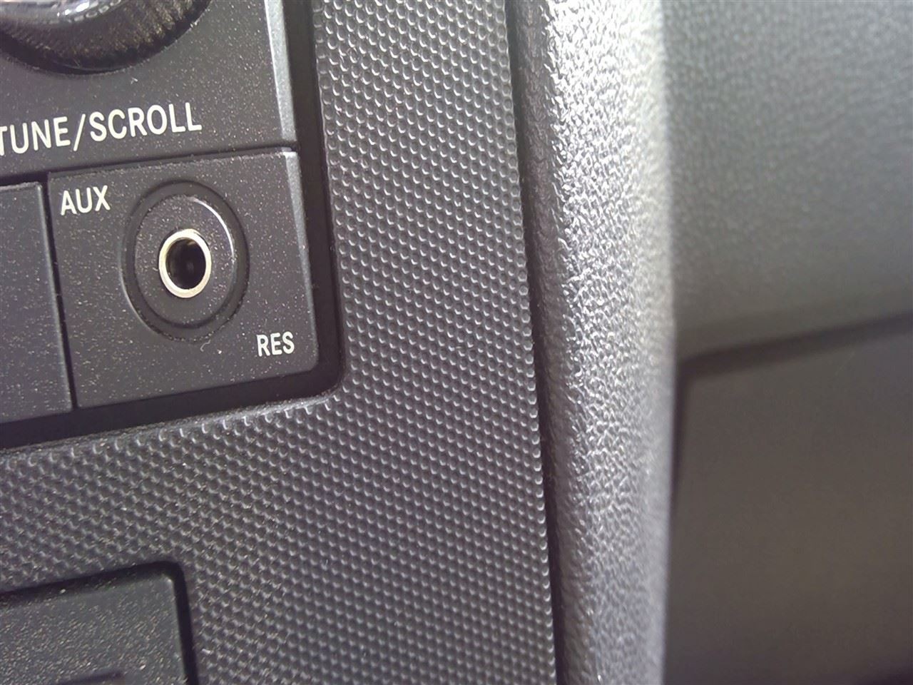 Audio Equipment Radio Display And Receiver Radio ID RES Fits 08-10 300 3754258