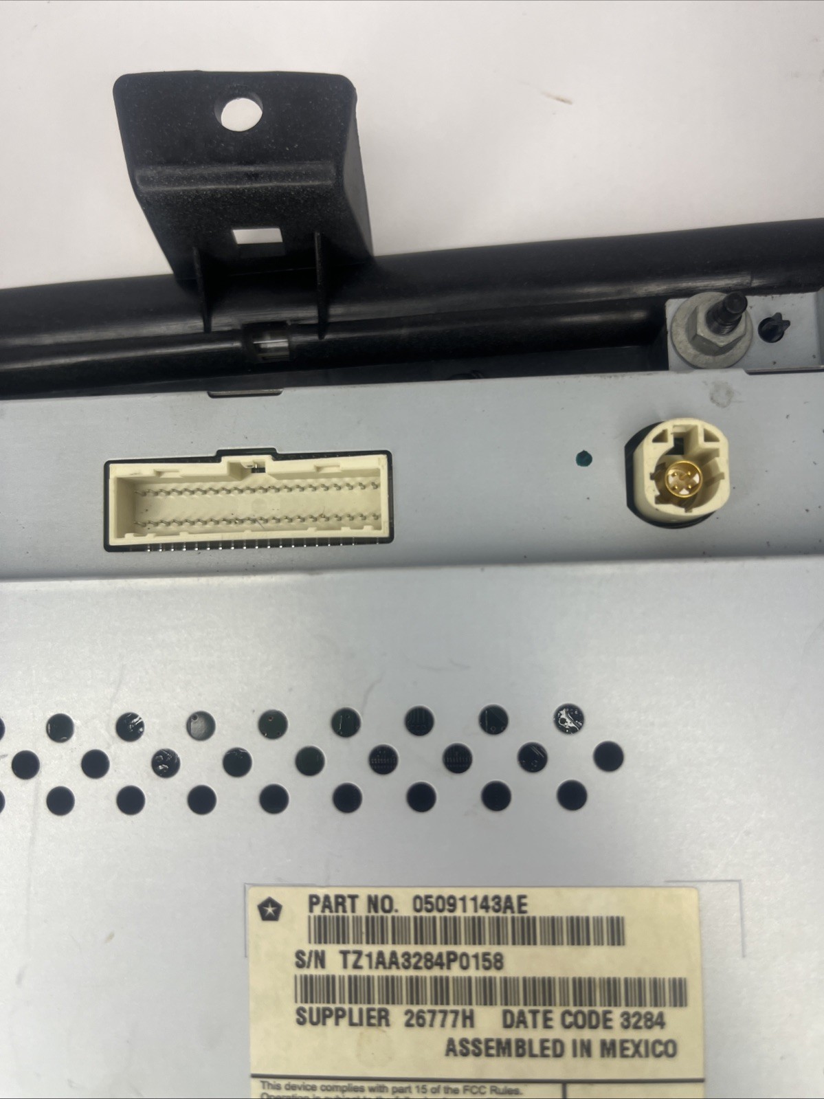 2013-2016 Dodge Dart 8.4” Uconnect Radio Display Screen 05091143AE OEM