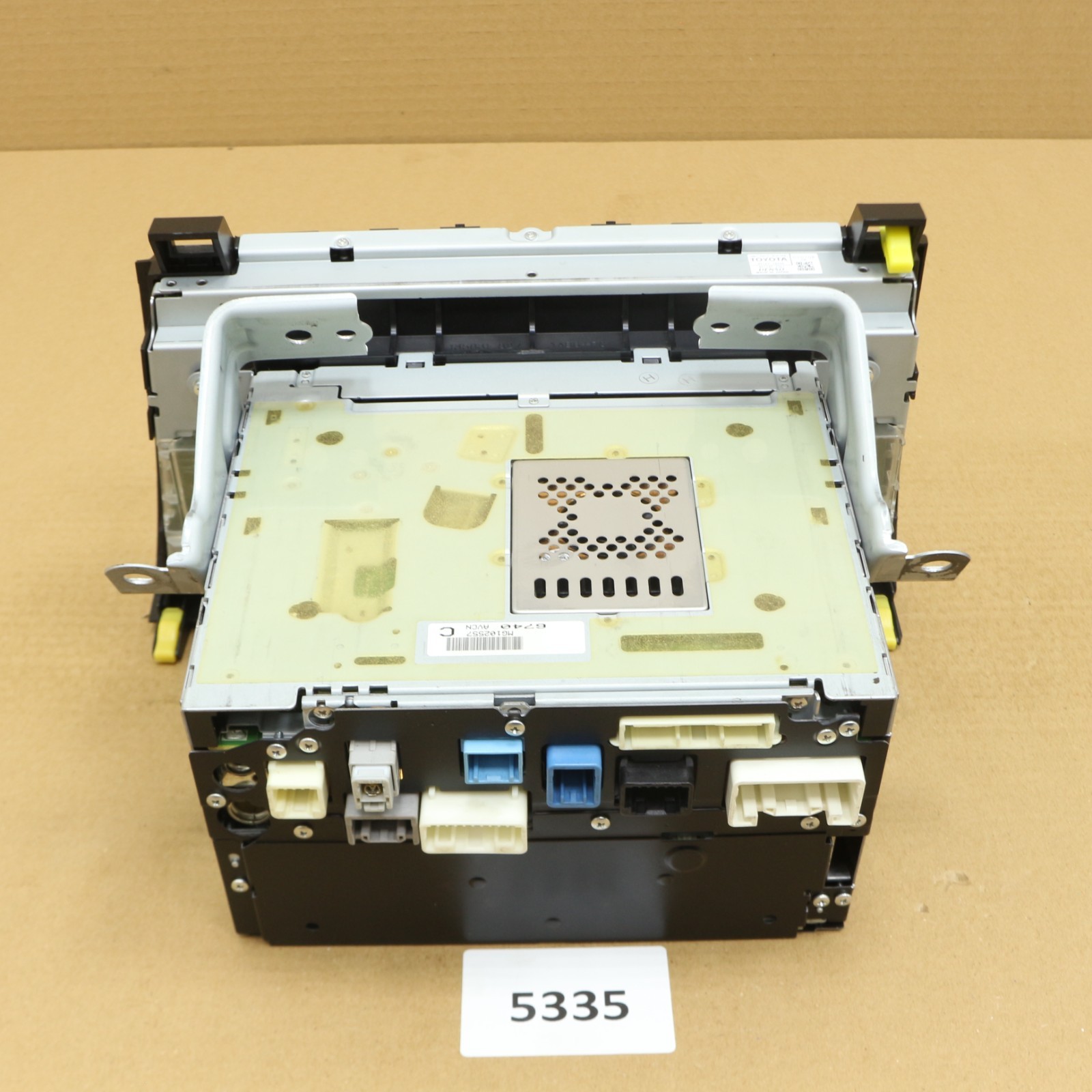 Toyota Sequoia Tundra 2010-2013 OEM Navigation GPS Radio Display CD 86120-0C330