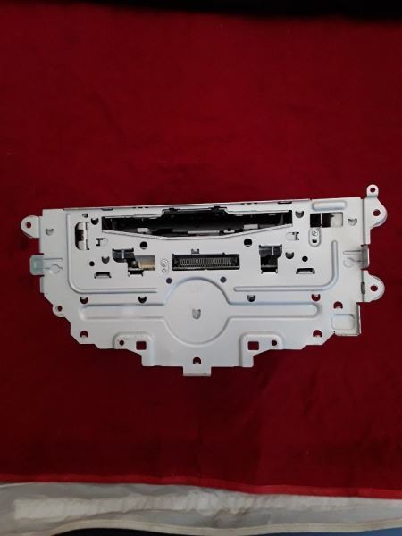 Audio Equipment Radio Tuner Assembly AM-FM-CD-MP3 Fits 09-13 FIT 370375