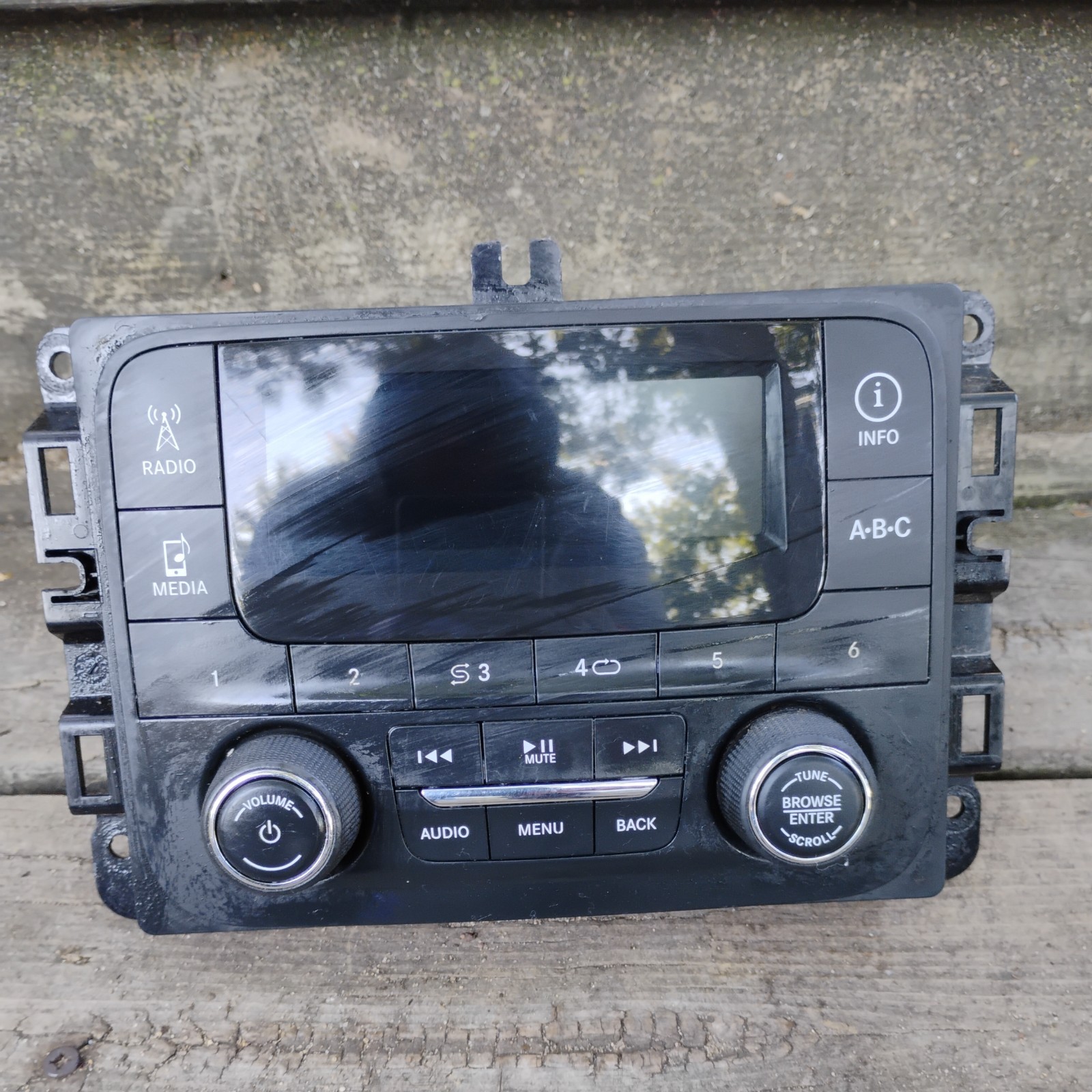 2014 DODGE 1500 2500 3500 radio receiver RA1 satellite 68226683AA OEM 14
