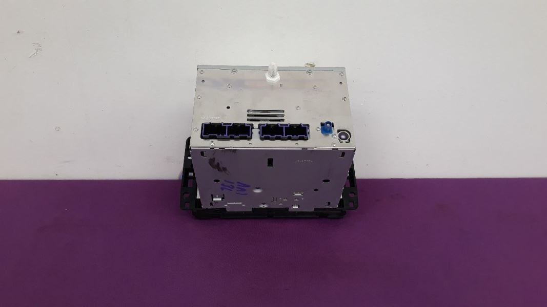 09 CHEVY SILVERADO 3500 RADIO AUDIO RECIVER HEAD UNIT DISPLAY 20807044
