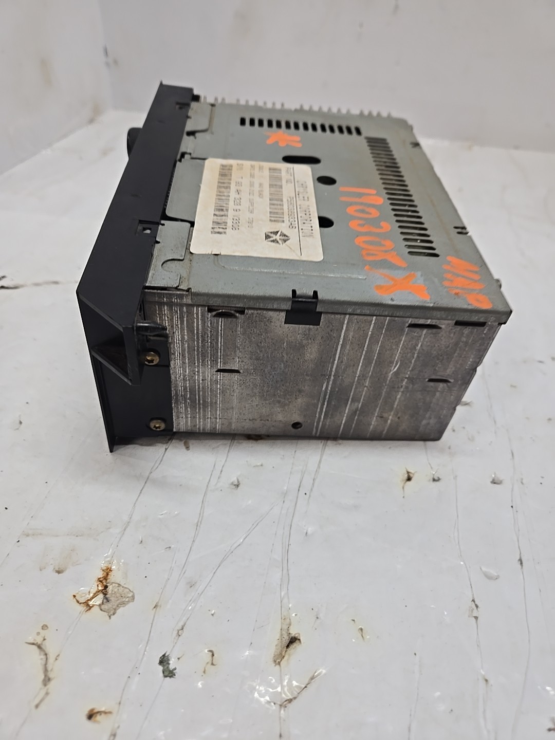 1984-2002 Chrysler Dodge Jeep OEM Cassette Player AM/FM Radio Part # P56038933AB