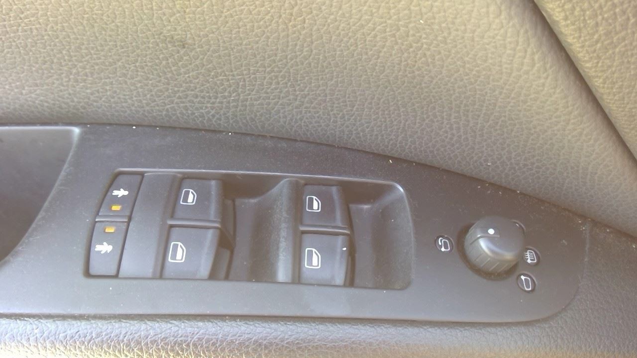 Audio Equipment Radio Control Panel Console Mounted Fits 07-11 AUDI Q7 9620285