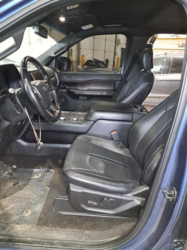 Rear 2019 Expedition Radio & Headphone Control Sku#4505395