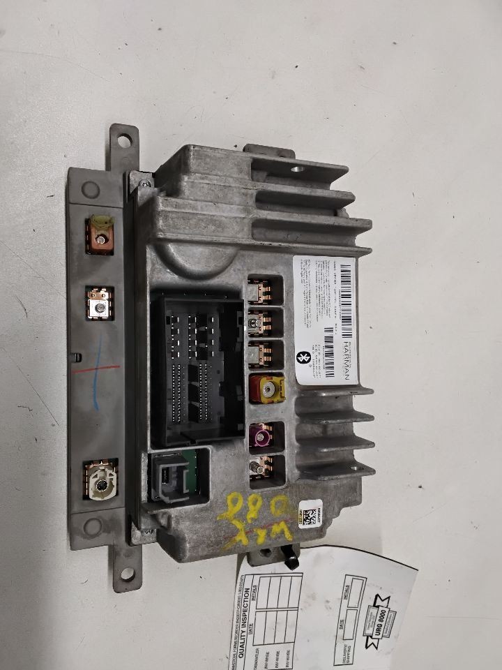 Audio Equipment Radio Receiver 8.40″ Touch Screen Fits 17-18 PACIFICA 12341761