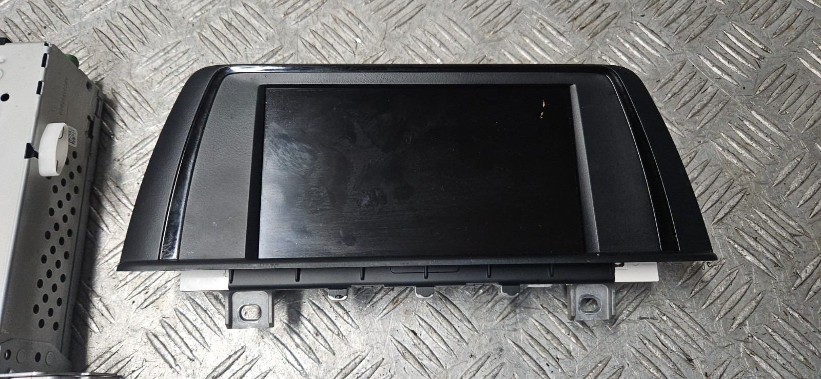 BMW 318D AUTO F30 2013 radio stereo CD player head display screen unit